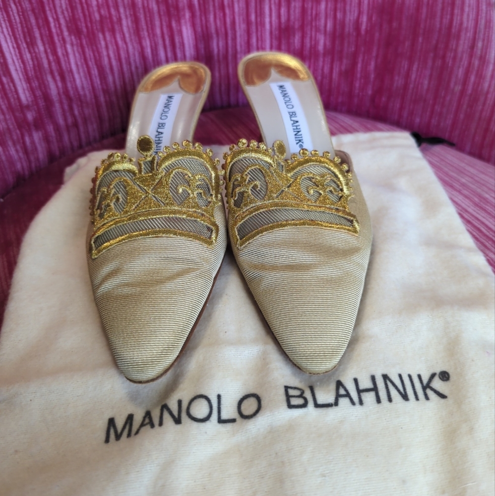Vintage Manolo Blahnik Mules with Kitten Heels